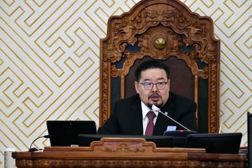 Г.Занданшатар: Согтууруулах ундаа шахсан хүн хариуцлага хүлээнэ